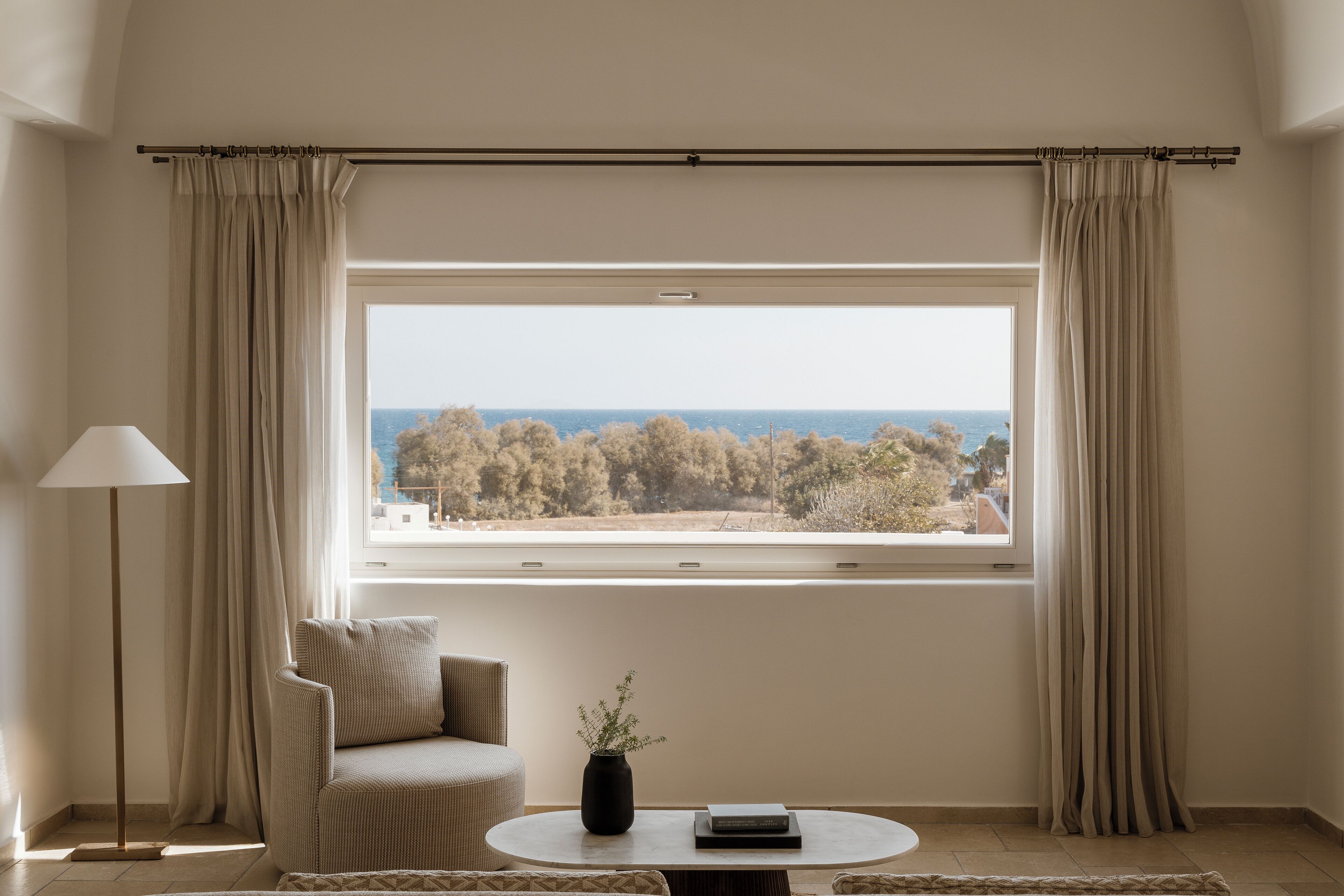 grand room, sea view, sea facing | 2 bedrooms, minibar, in-room safe, desk