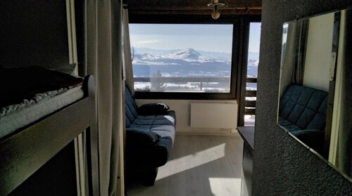 Lovely studio with mountain view