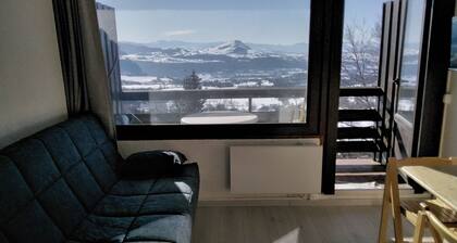 Lovely studio with mountain view