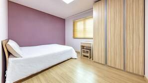 Basic Room, 1 Bedroom (Bawuisol(Individual playground)) | 1 bedroom, free WiFi - Gapyeong Walkingoncloud Pension&glamping (Gapyeong)