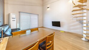 Basic Room, 1 Bedroom (Guremi(multiple layer)) | 1 bedroom, free WiFi - Gapyeong Walkingoncloud Pension&glamping (Gapyeong)