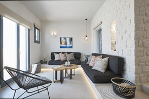 Télévision à écran plat