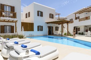Outdoor pool - Mykonaki Hotel (Mykonos)