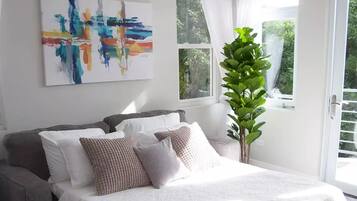 1 bedroom, desk, iron/ironing board, free WiFi