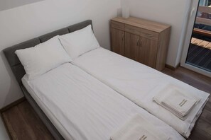 1 habitación, cuna de viaje, wifi gratis y ropa de cama 