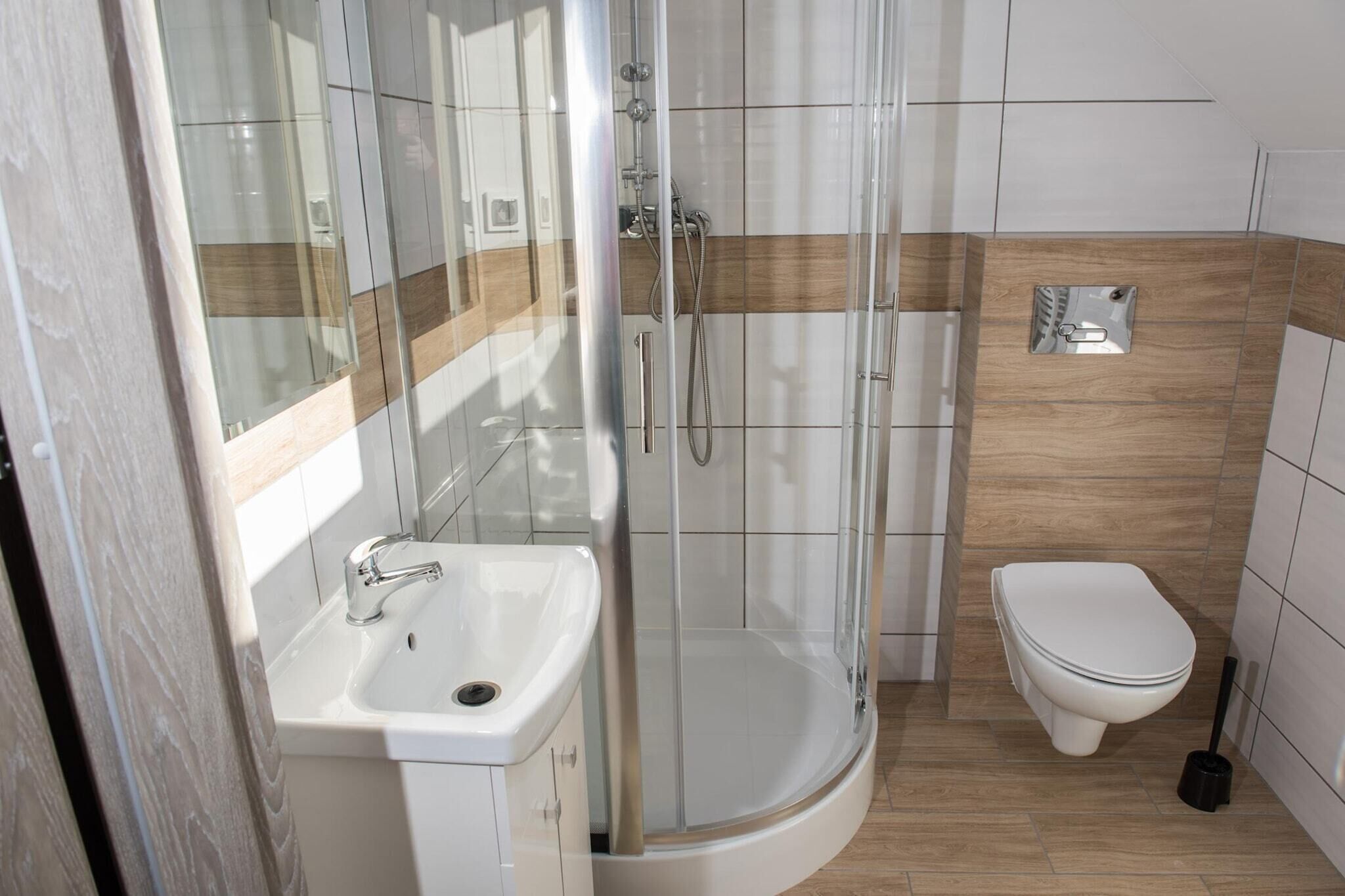 Shower, towels