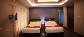 Entire Unique Villa Nearby Wayanad Forest.