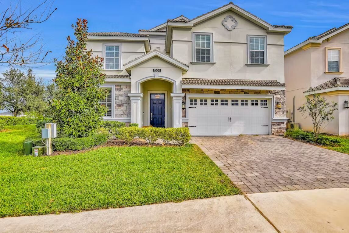Champions getaway luxury home