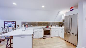 Kondominium | Dapur pribadi | Lemari es besar, microwave, oven, dan kompor