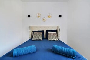 1 habitación y ropa de cama 