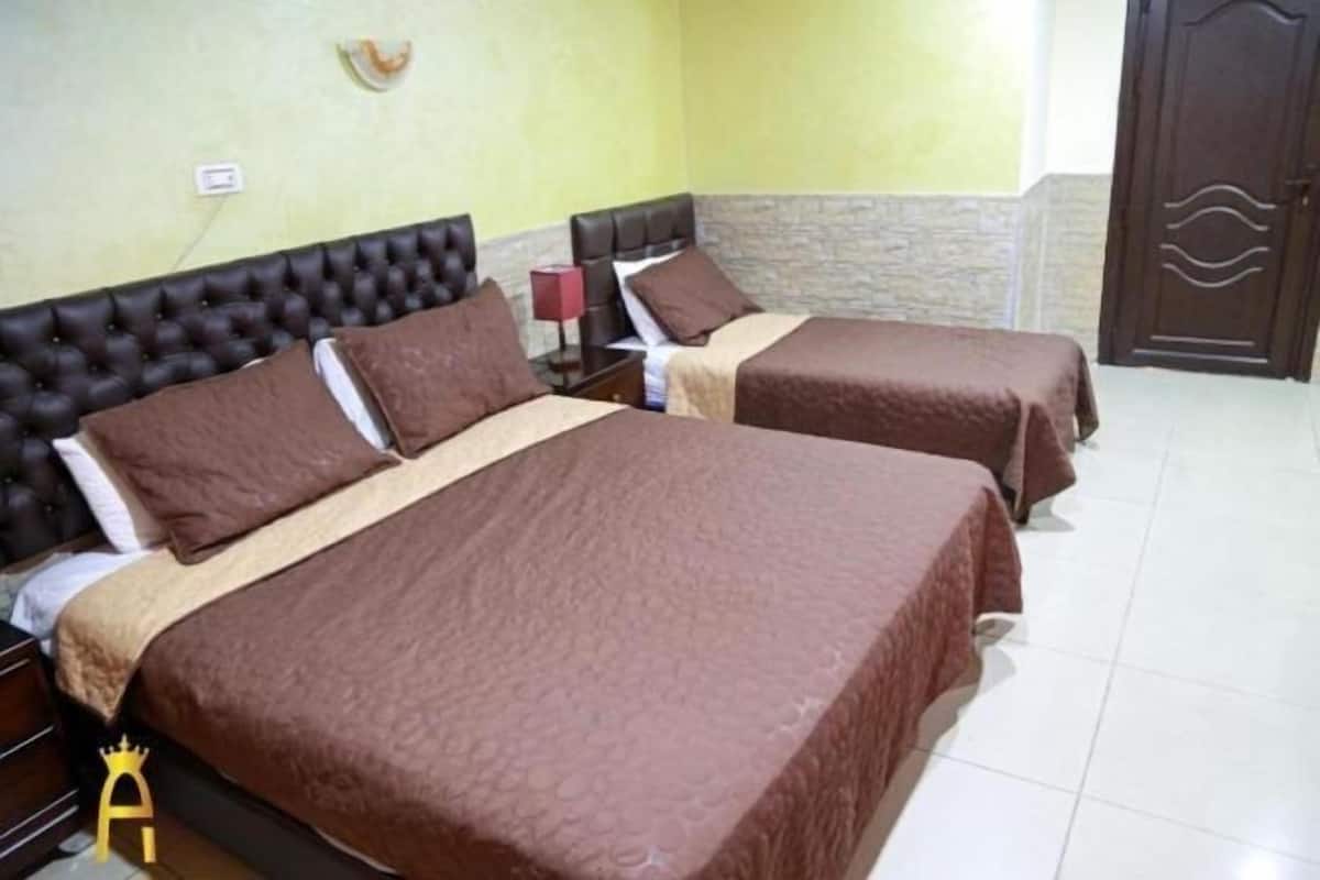 Free WiFi, bed sheets