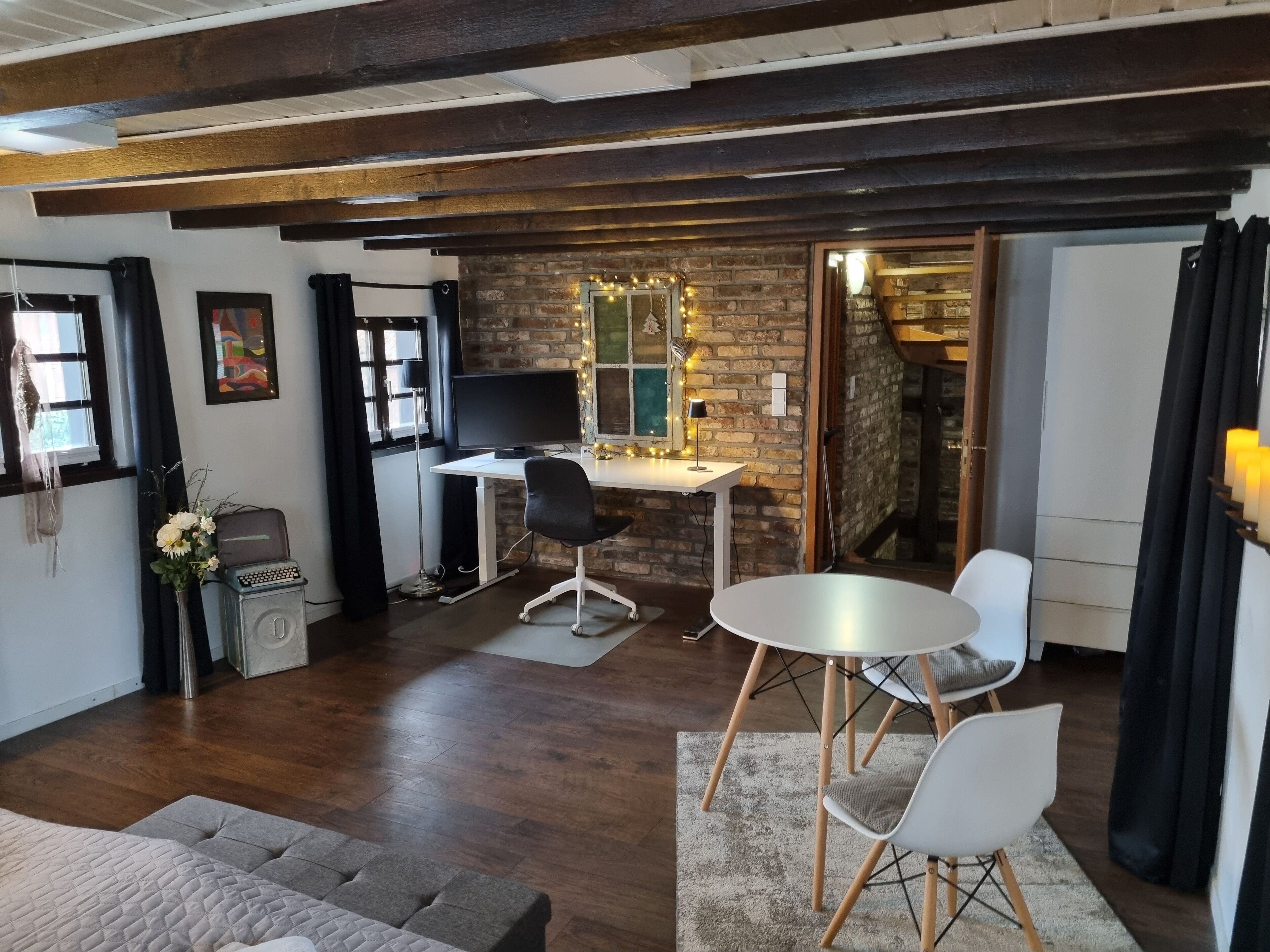 2 Schlafzimmer, Schreibtisch, Reisekinderbett, kostenloses WLAN