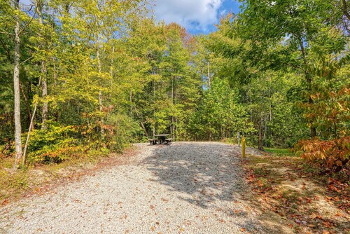 RV Site 4 of 4: Lot rental only; RVs not provided.
