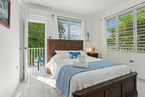 4 Schlafzimmer, Schreibtisch, Bügeleisen/Bügelbrett, Reisekinderbett