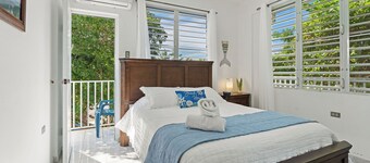 Punta Aguila Beach House/Pool/ Billiard Table/ 7 beds + 2 Private rooms