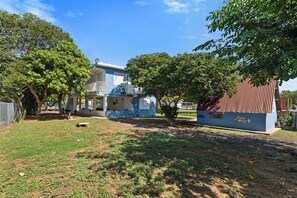 Exterior - Punta Aguila Beach House/Pool/ Billiard Table/ 7 beds + 2 Private rooms (Pole Ojea)