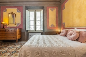 Deluxe Double or Twin Room | Egyptian cotton sheets, premium bedding, down comforters, minibar - Palazzo Cherchi (Dorgali)