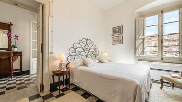 Junior Triple Room | Egyptian cotton sheets, premium bedding, down comforters, minibar