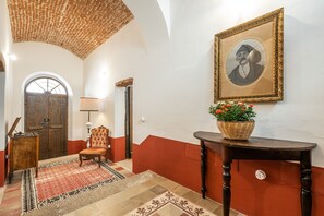 Interior - Palazzo Cherchi (Dorgali)