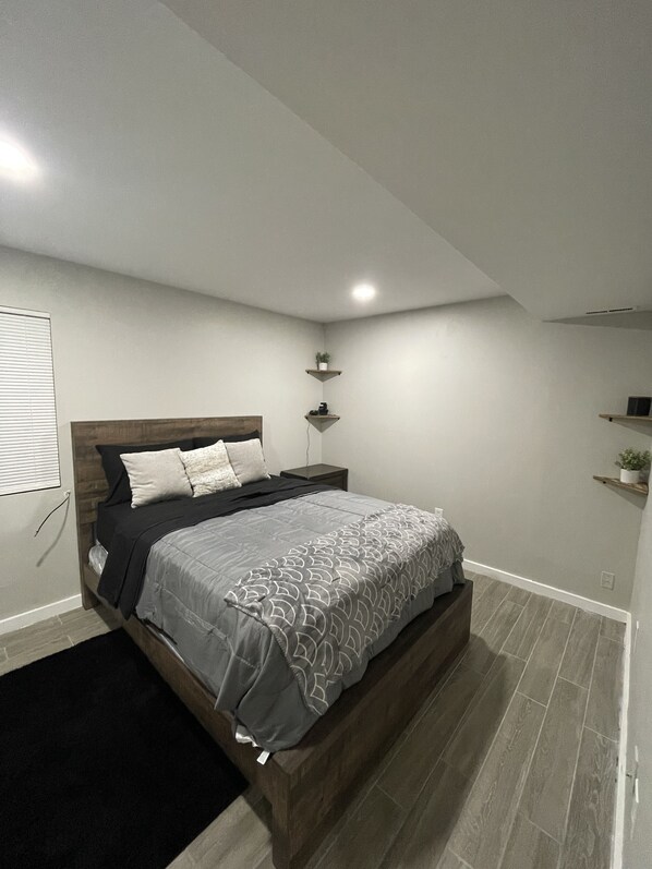 1 bedroom, in-room safe, iron/ironing board, WiFi