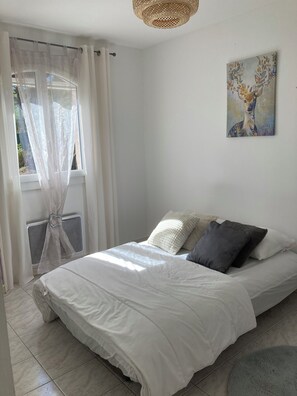 3 bedrooms, iron/ironing board, WiFi