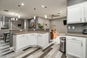 Interior - 3 Bdrm Townhouse w/Garage in Gated Central Phoenix Complex! (Phoenix)
