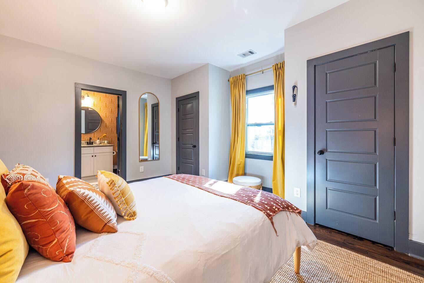 2 soveværelser, skrivebord, strygejern/strygebræt, gratis Wi-Fi