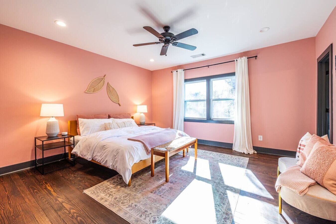 2 chambres, bureau, fer et planche à repasser, Wi-Fi gratuit