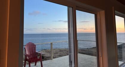 Oceanside Hot Tub Getaway