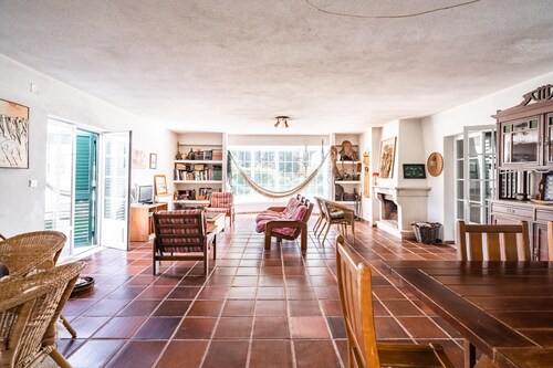 Miro Villa, Meco, Sesimbra