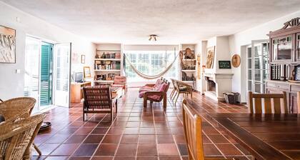 Miro Villa, Meco, Sesimbra