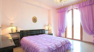 2 camere, ferro/asse da stiro, Wi-Fi gratuito, lenzuola