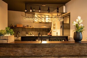 Bar (in der Unterkunft)