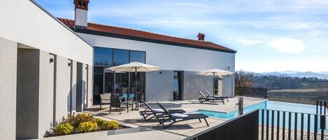 Outdoor pool, a heated pool