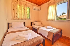 2 bedrooms, WiFi, bed sheets