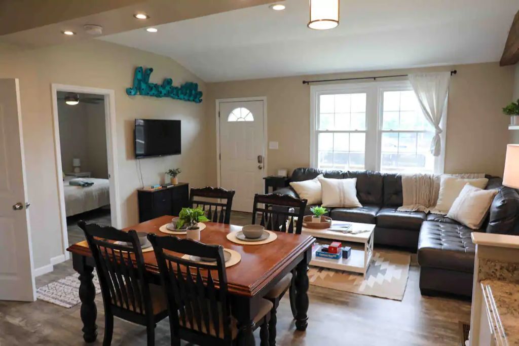 Music City Townhouse in Historic Germantown