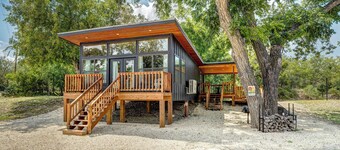 A cabin in the Texas Hill Country offers spectacular views of the Nueces River.