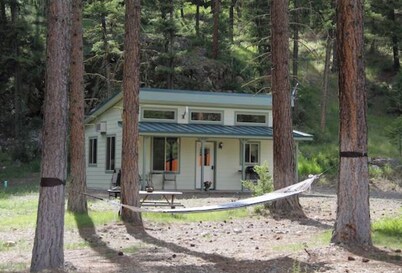 Cozy Cottage~Mini Golf! ~Aeneas Valley