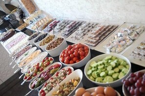 Desayuno buffet incluido todos los días 