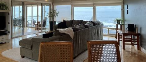 Télévision, cheminée