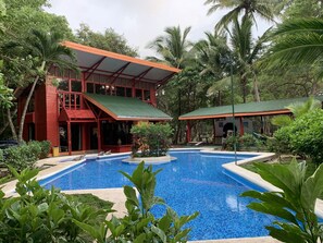 Piscine extérieure