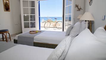 4 bedrooms, in-room safe, iron/ironing board, free WiFi