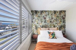 3 bedrooms, iron/ironing board, WiFi, bed sheets - The Springs - Oceanstays (Yamba)
