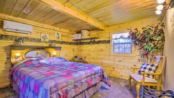 1 Schlafzimmer, Schreibtisch, Bügeleisen/Bügelbrett, Reisekinderbett