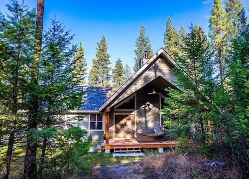 Cottage Bliss Mountain Oasis