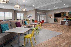 Lobby - Home2 Suites By Hilton Hobbs (Hobbs)