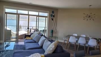 Télévision à écran plat