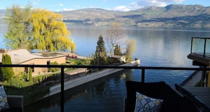 3 Bdrm Wine Country Luxury Waterfront Condo
