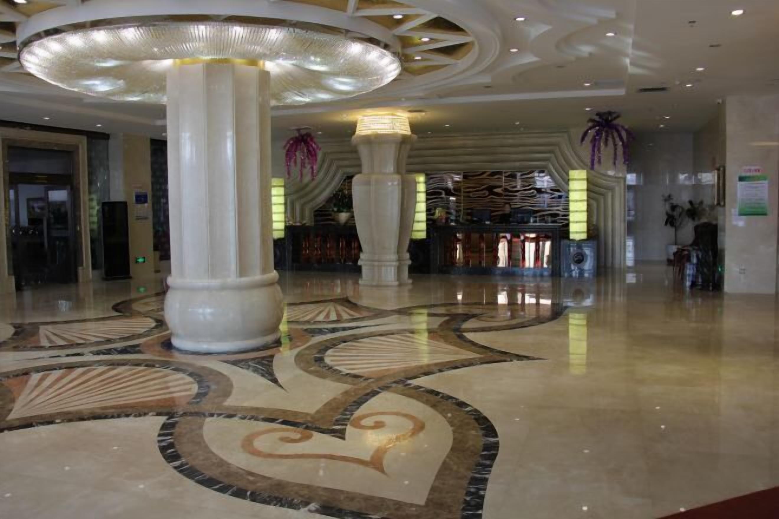 المنشأة من الداخل