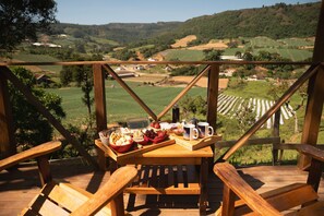 Romantic Chalet, Jetted Tub, Mountain View | Outdoor dining